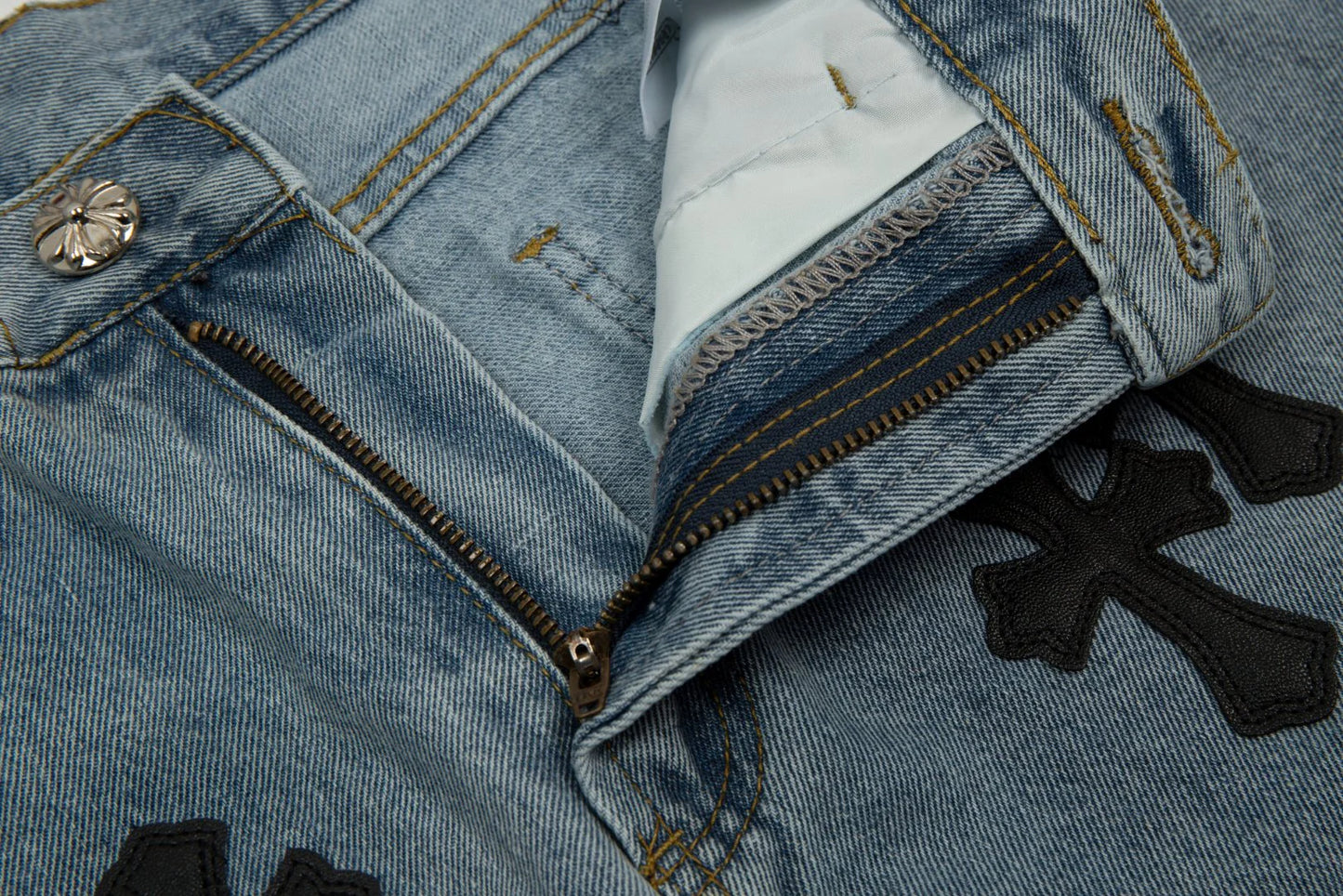 AVERO RELIC Jorts
