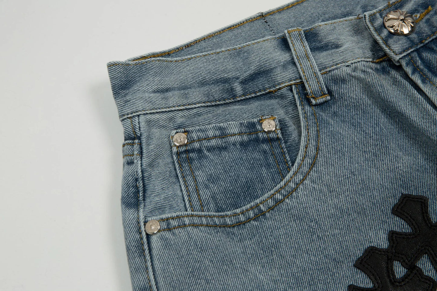 AVERO RELIC Jorts
