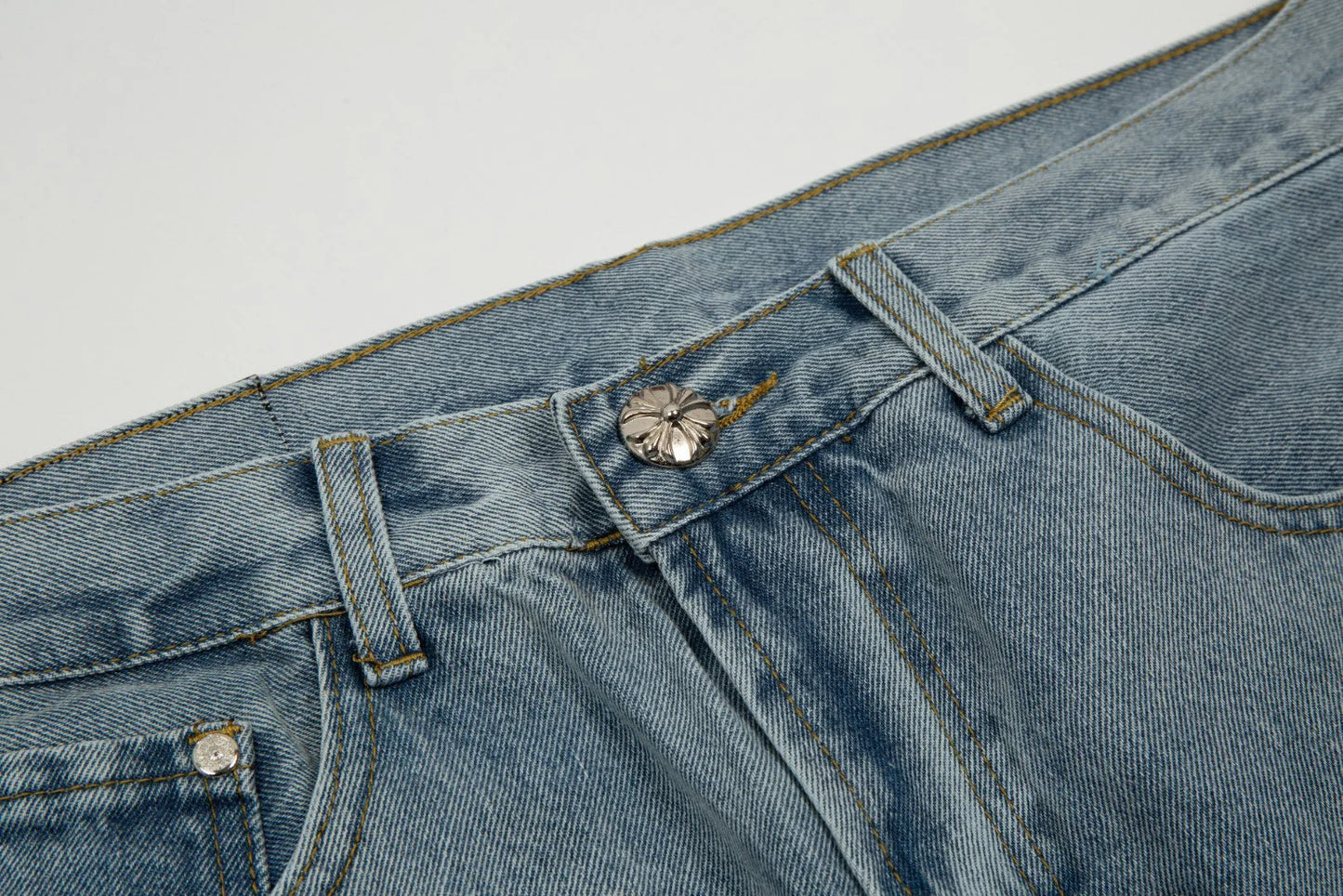 AVERO RELIC Jorts